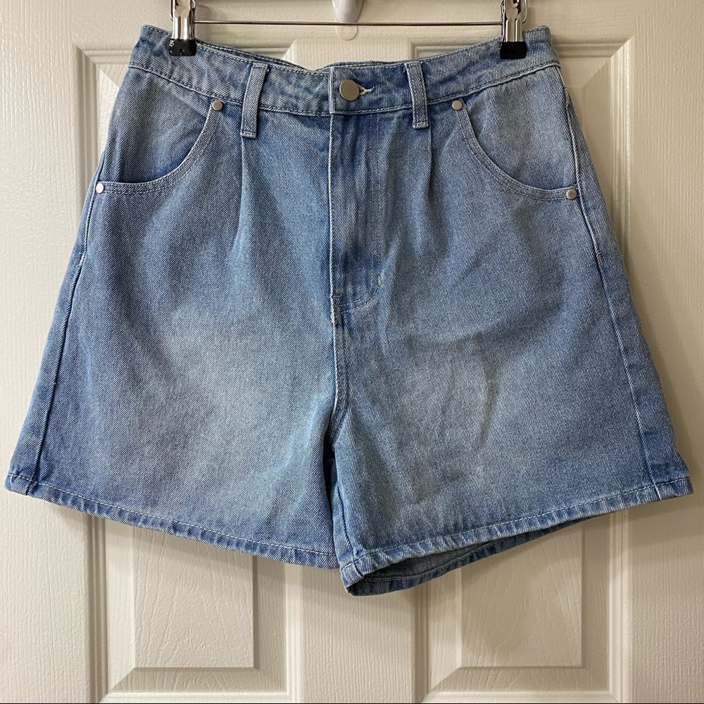 BP. Pleated “mom” Style Jean Shorts